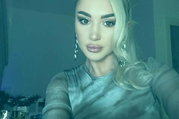 Eleanor, 37, a blonde grey-eyed asian companion based in Golubinka. Offering BDSM, Couples, GFE, Roleplay, Travel Companion. Available for incall and outcall...