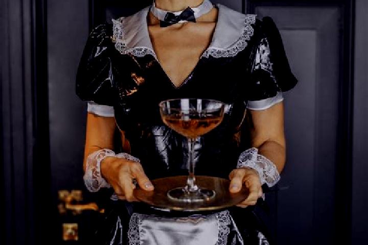 Eleanor, 37, a brunette dark-eyed caucasian companion based in Stanwell Park. Offering Party Girl, Tantra, BDSM, Striptease. Available for incall and outcall...