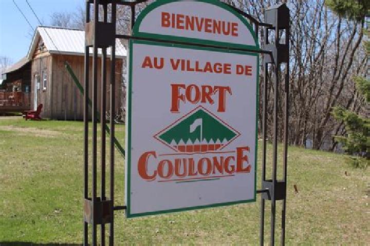Eleanor, 37 — Escort in Fort-Coulonge, Canada
