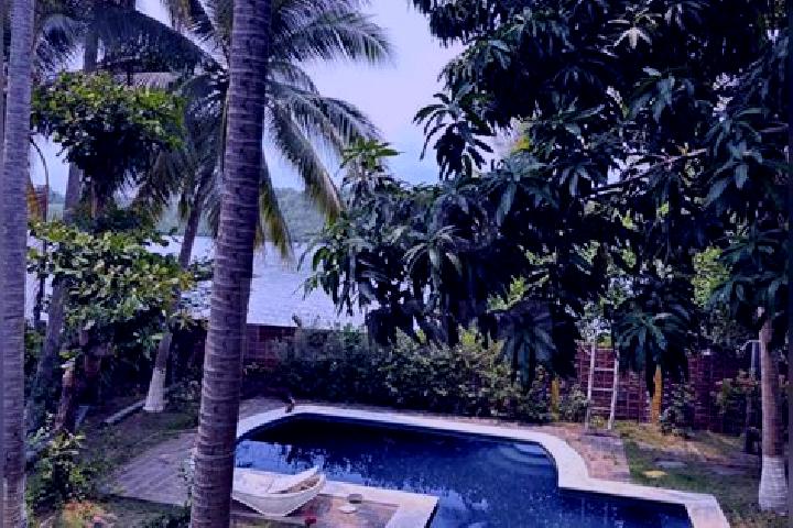 Eleanor, 37 — Escort in Jujutla, El Salvador