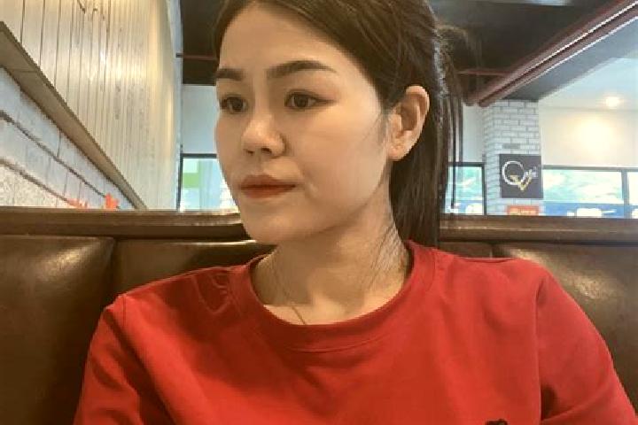 Eleanor, 37 — Escort in Phuong Linh, Vietnam