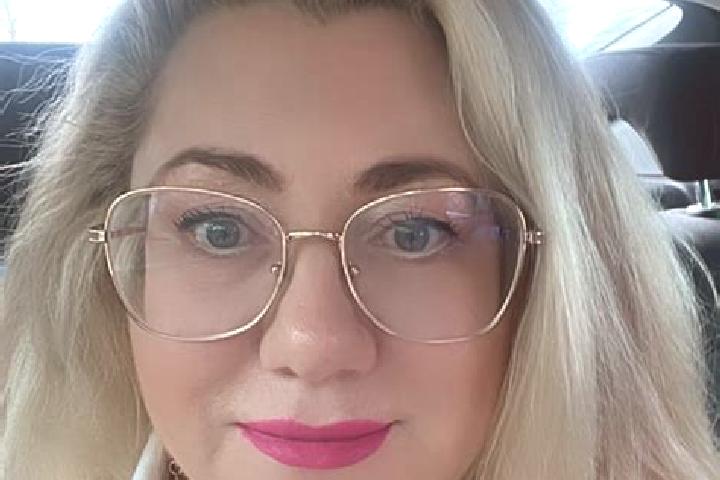 Eleanor, 37 — Escort in Rewal, Poland