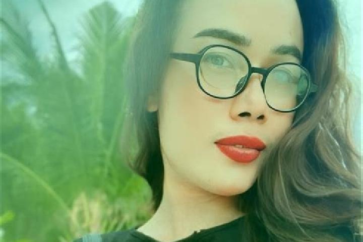 Eleanor, 37 — Escort in Semanding, Indonesia