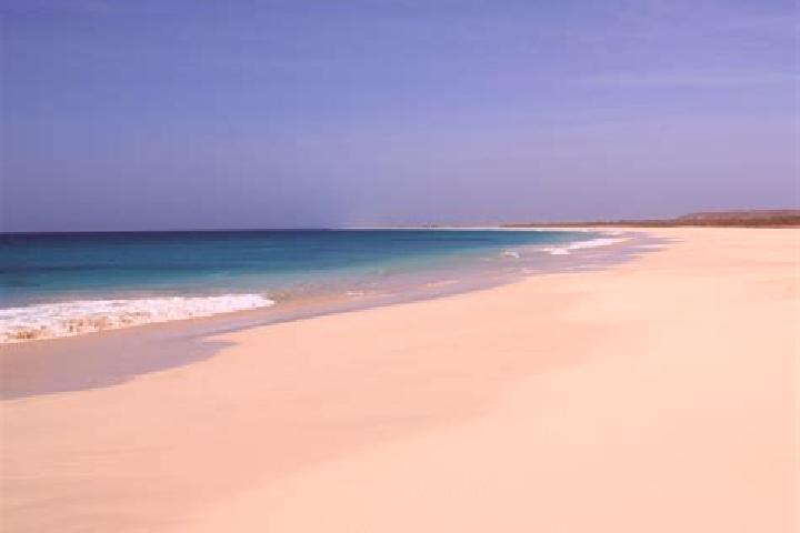 Eleanor, 37 — Escort in Tarrafal de Sao Nicolau, Cape Verde