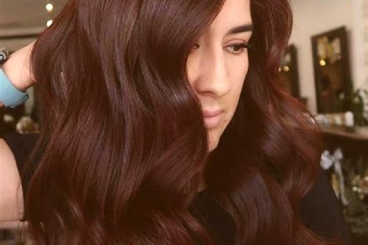 Eleanor, 38, a auburn dark-eyed caucasian companion based in Marina di Campo. Offering Massage, Striptease, BDSM. Available for incall and outcall, day and e...