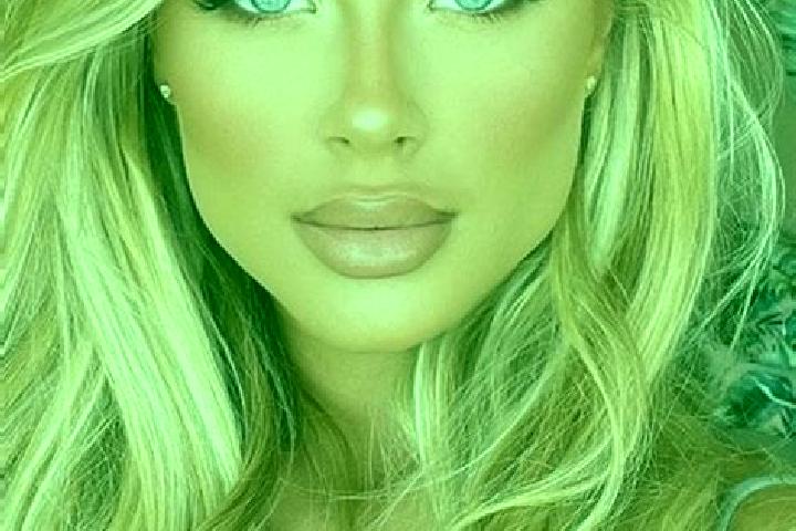 Eleanor, 38, a blonde hazel-eyed latina companion based in Coivaras. Offering Deep French Kissing, GFE, Tantra, OWO, Fetish. Available for incall and outcall...