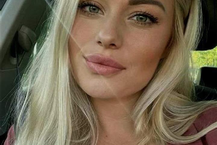 Eleanor, 38, a blonde hazel-eyed slavic companion based in Udarnyy. Offering Domination, Prostate Massage, Massage. Available for incall and outcall, overnig...