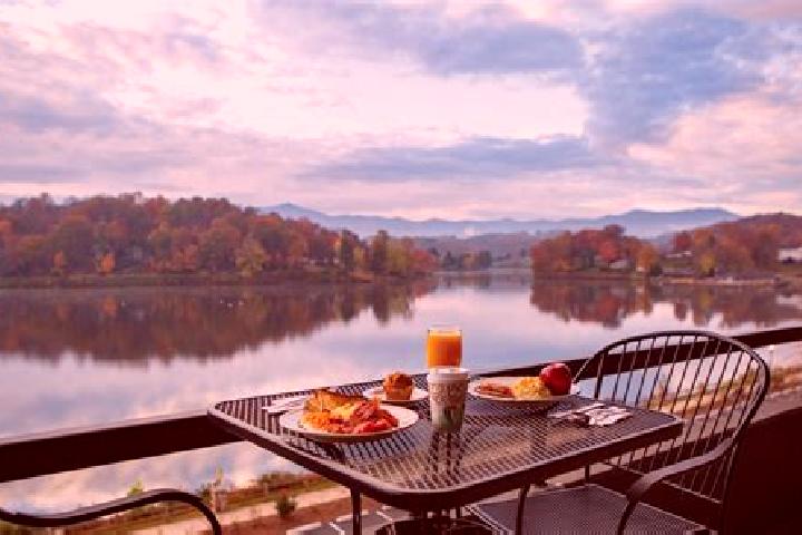 Eleanor, 38 — Escort in Lake Junaluska, United States