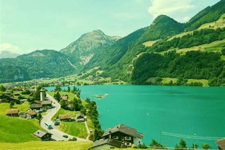 Eleanor, 38 — Escort in Lungern, Switzerland