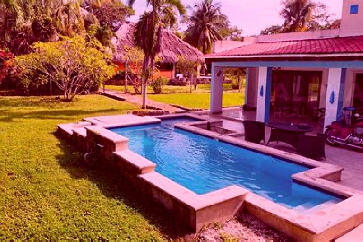 Eleanor, 38 — Escort in Progresso, Belize