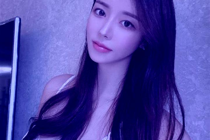 Eleanor, 38 — Escort in Zhuting, China