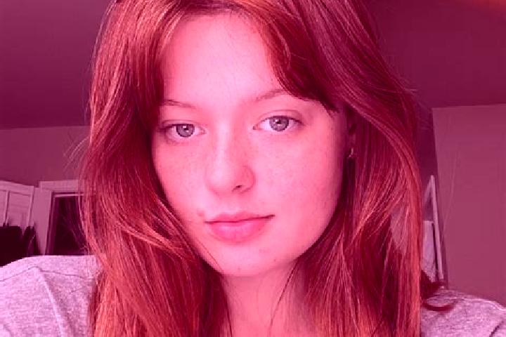 Eleanor, 39, a auburn grey-eyed asian companion based in Toudu. Offering A-Level, Party Girl, Deep French Kissing, Erotic Massage. Available for incall and o...