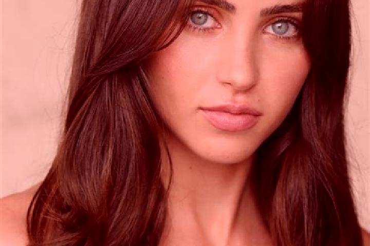 Eleanor, 39, a brunette brown-eyed latina companion based in Falcau. Offering Dinner Date, Tantra, Massage, 69. Available for incall and outcall, day and eve...