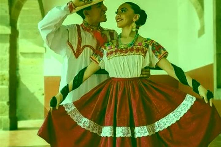 Eleanor, 39 — Escort in Jaltocan, Mexico