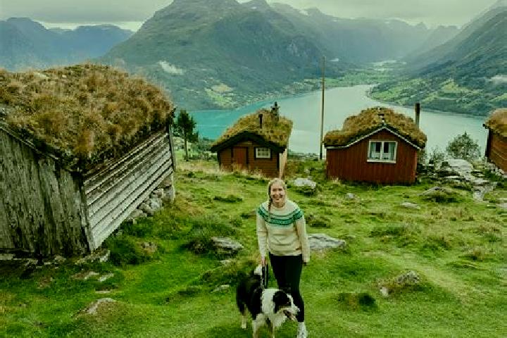 Eleanor, 39 — Escort in Kjollefjord, Norway