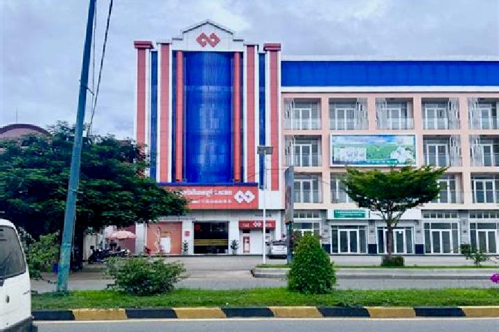 Eleanor, 39 — Escort in Mukh Kampul, Cambodia