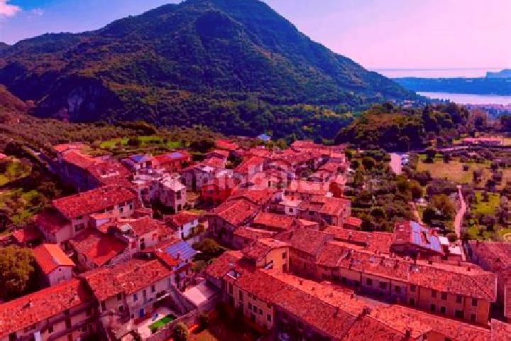 Eleanor, 39 — Escort in Roe Volciano, Italy