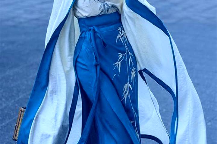 Eleanor, 39 — Escort in Tianjiao, China