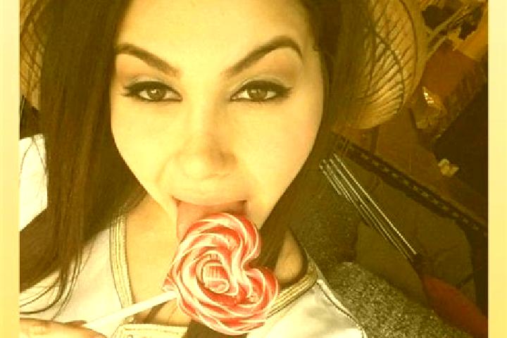 Elizabeth, 20 — Escort in Argences, France