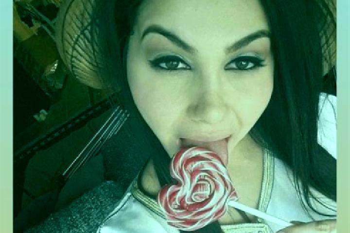 Elizabeth, 20 — Escort in Arren, Albania