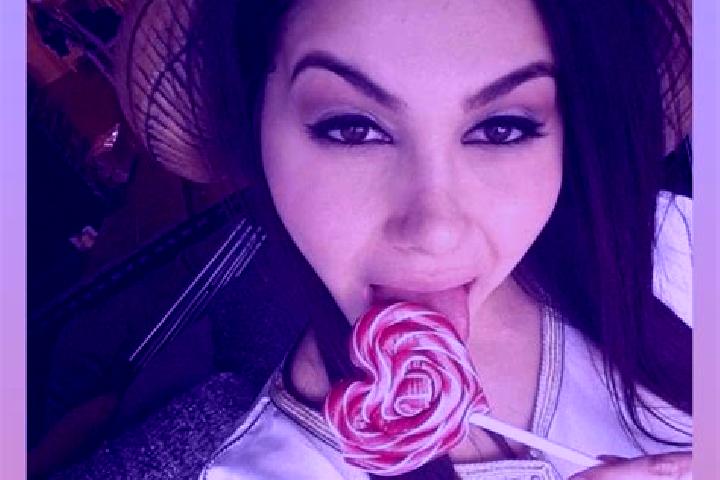 Elizabeth, 20 — Escort in Bahe, China