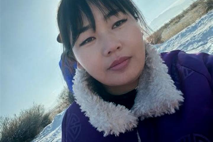 Elizabeth, 20 — Escort in Baruunturuun, Mongolia