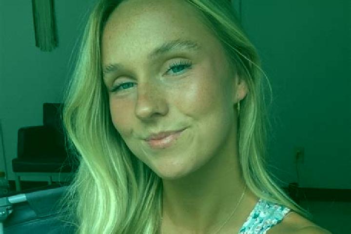 Elizabeth, 20 — Escort in Catlettsburg, United States