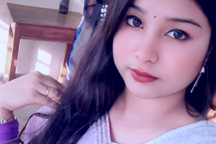 Elizabeth, 20 — Escort in Chhapra, India