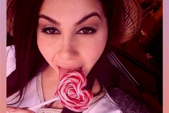 Elizabeth, 20 — Escort in Gazeran, France