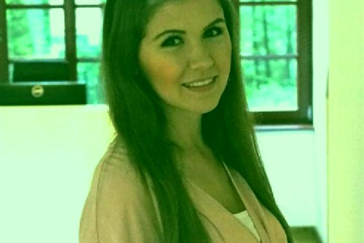 Elizabeth, 20 — Escort in Haselau, Germany