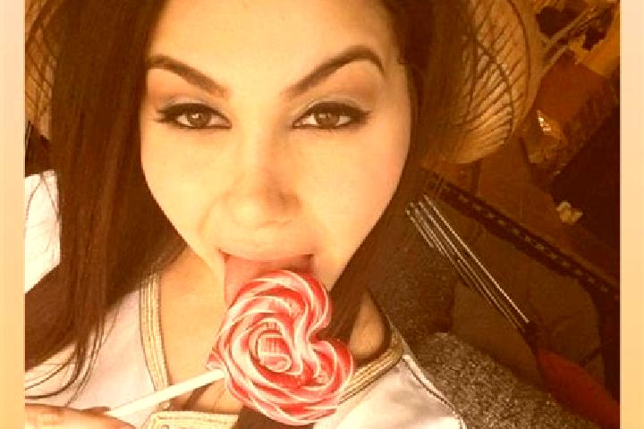 Elizabeth, 20 — Escort in Iancu Jianu, Romania