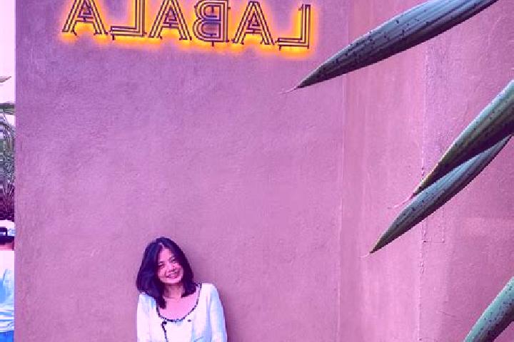 Elizabeth, 20 — Escort in Labala, Indonesia