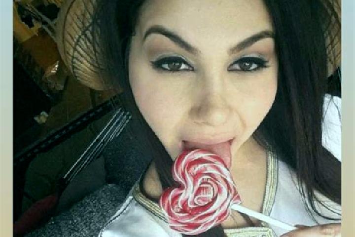 Elizabeth, 20 — Escort in Liangguang, China