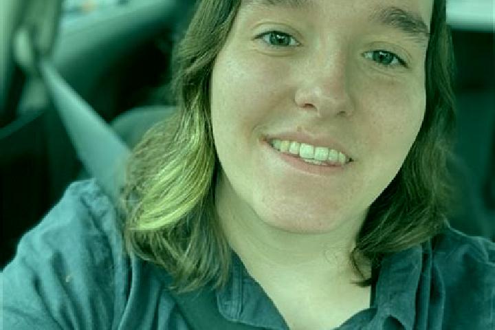Elizabeth, 20 — Escort in Otterbein, United States