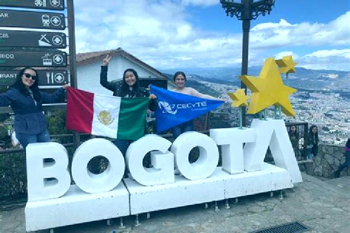 Elizabeth, 20 — Escort in San Luis, Venezuela