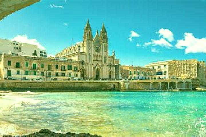 Elizabeth, 20 — Escort in Sliema, Malta