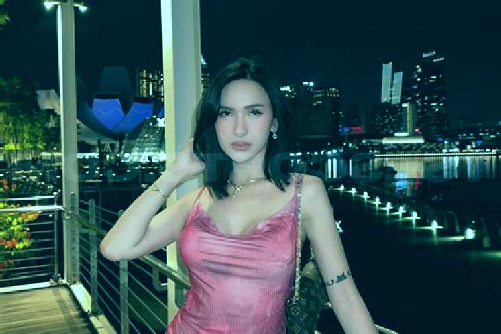 Elizabeth, 20 — Escort in The Latitude, Hong Kong