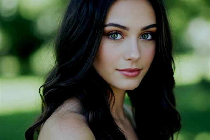 Elizabeth, 21, a brunette hazel-eyed slavic companion based in Borgo Pace. Offering GFE, Party Girl, Erotic Massage. Available for incall and outcall, day an...