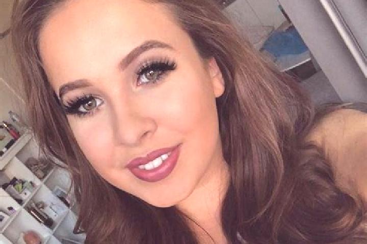 Elizabeth, 21, a dark blonde dark-eyed caucasian companion based in Eremankono. Offering Travel Companion, Erotic Massage, Girlfriend Experience. Available f...