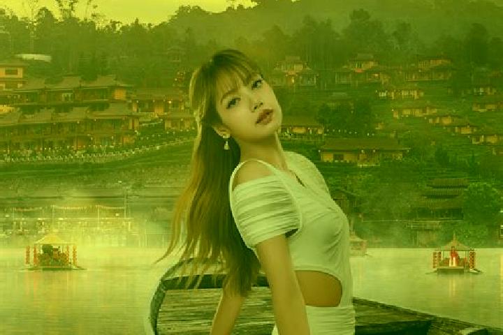 Elizabeth, 21 — Escort in Ban Bang Bamru, Thailand