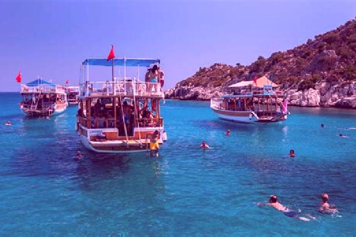 Elizabeth, 21 — Escort in Dikili, Turkey