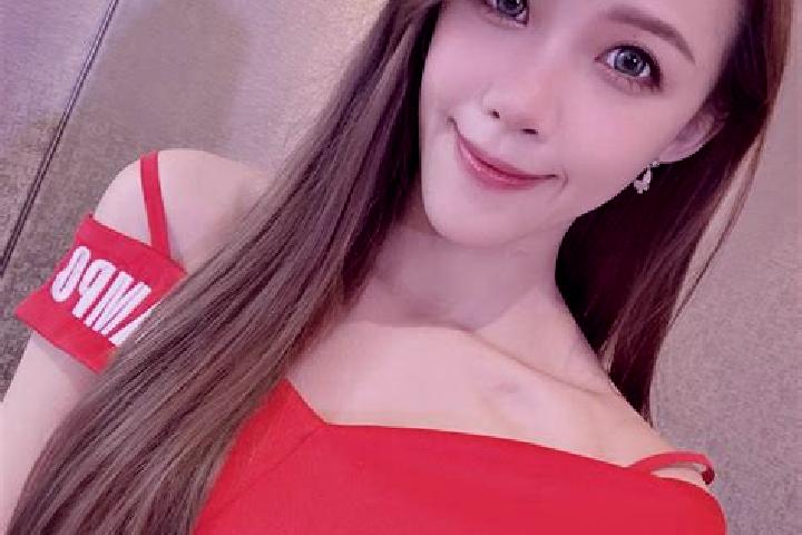 Elizabeth, 21 — Escort in Fuyu, China