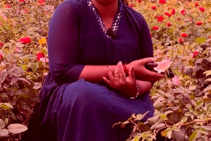 Elizabeth, 21 — Escort in Perunad, India