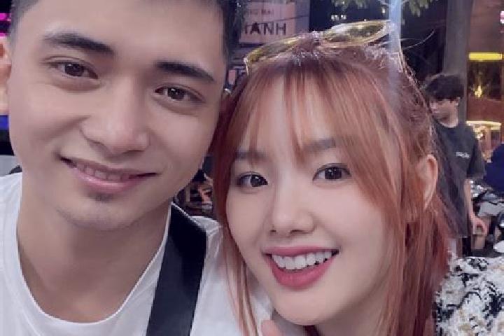 Elizabeth, 21 — Escort in Xiaozhi, China