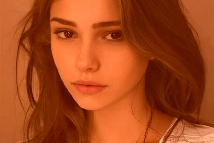 Elizabeth, 22, a black hazel-eyed slavic companion based in Ban Acholaosa. Offering A-Level, Travel Companion, Roleplay, Massage. Available for incall and ou...