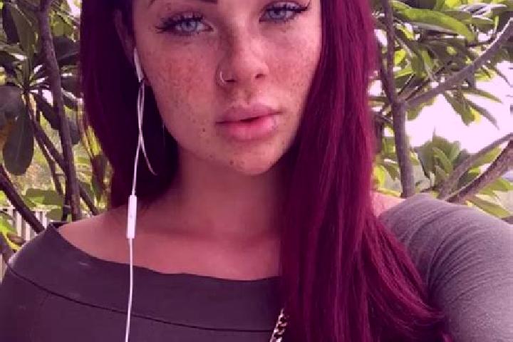 Elizabeth, 22, a red green-eyed mediterranean companion based in Yangjiao. Offering Fetish, Striptease, CIM. Available for incall and outcall, day and evenin...