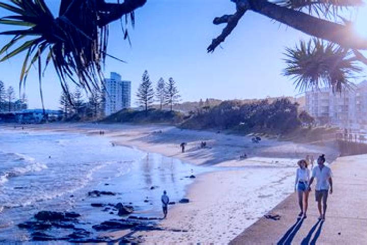 Elizabeth, 22 — Escort in Alexandra Headland, Australia