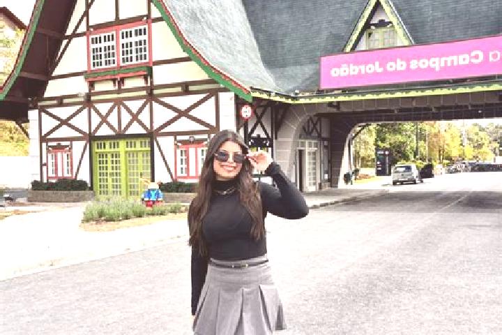 Elizabeth, 22 — Escort in Jordao, Brazil