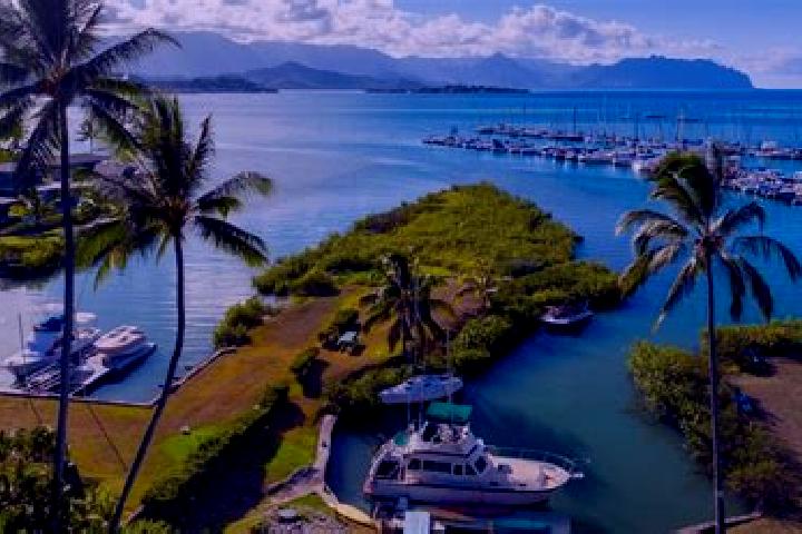 Elizabeth, 22 — Escort in Kaneohe, United States