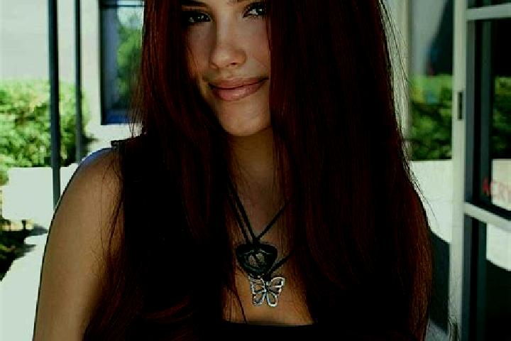 Elizabeth, 23, a auburn dark-eyed slavic companion based in Waling. Offering Domination, Prostate Massage, Duos. Available for incall and outcall, day and ev...
